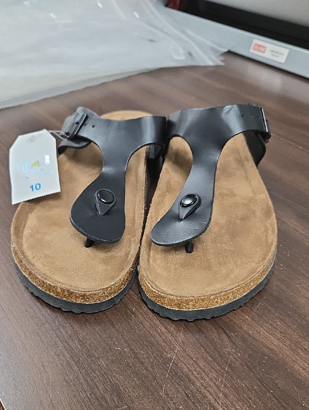 Time and Tru Size 10 Black Faux Leather Thong Style Sandal